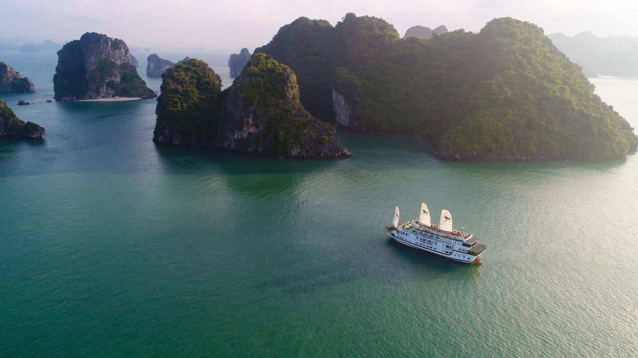 Signature Halong Cruise Ha Long Exteriör bild